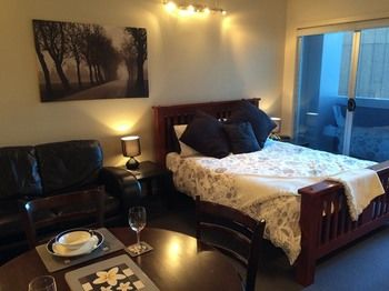 Melbourne Stays - Docklands - Accommodation Tasmania 9