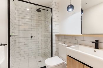 Bayside Towers Serviced Apartments - Accommodation Tasmania 9