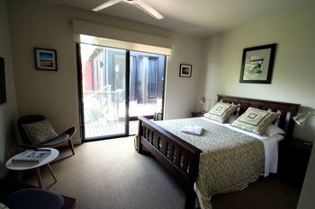 Phoenix Eumundi Bed & Breakfast - Accommodation Tasmania 1