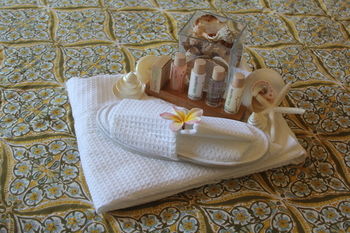 Phoenix Eumundi Bed & Breakfast - Accommodation Tasmania 2