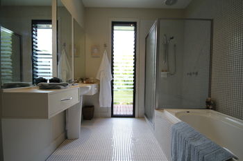 Phoenix Eumundi Bed & Breakfast - Accommodation Tasmania 6