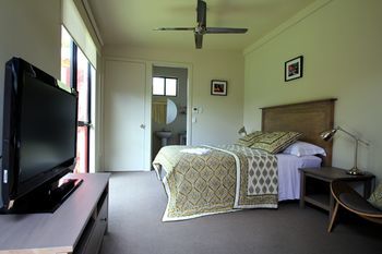 Phoenix Eumundi Bed & Breakfast - Accommodation Tasmania 9