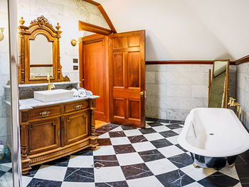 The Regents Park - Accommodation Tasmania 0