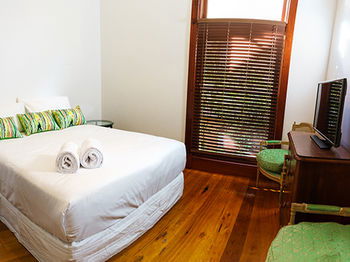 The Regents Park - Accommodation Tasmania 7