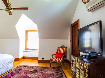 The Regents Park - Accommodation Tasmania 14