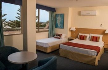 Newcastle Beach Hotel - Accommodation Tasmania 5