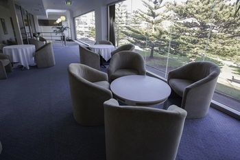 Newcastle Beach Hotel - Accommodation Tasmania 28