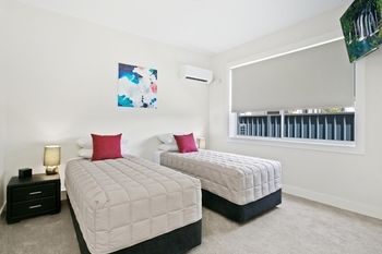 Belmont Executive Apartments - Accommodation Tasmania 0