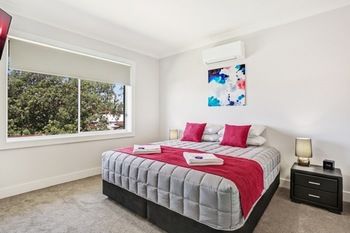 Belmont Executive Apartments - Accommodation Tasmania 4