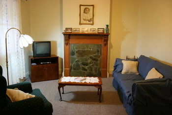 A Settler's Cottage - Accommodation Tasmania 2