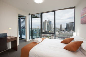 28 Nights Apartments - Accommodation Tasmania 7