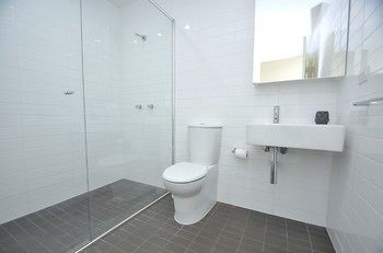 Neutral Bay 4 Young Furnished Apartment - Accommodation Tasmania 0