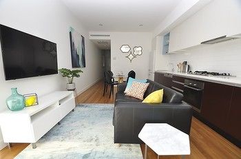 Neutral Bay 4 Young Furnished Apartment - Accommodation Tasmania 9