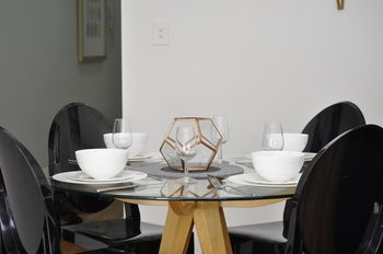 Neutral Bay 4 Young Furnished Apartment - Accommodation Tasmania 12