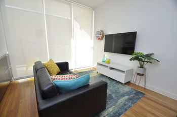 Neutral Bay 4 Young Furnished Apartment - Accommodation Tasmania 16