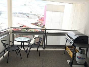 Harbour Town Apartment - Accommodation Tasmania 0