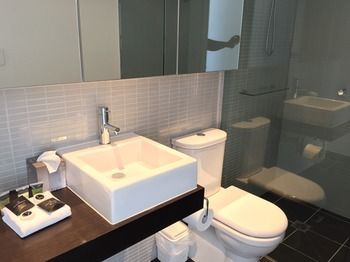 Harbour Town Apartment - Accommodation Tasmania 2