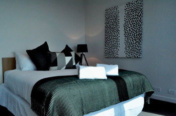 Serviced Apartments Melbourne - Accommodation Tasmania 22