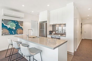 Serviced Apartments Melbourne - Accommodation Tasmania 24