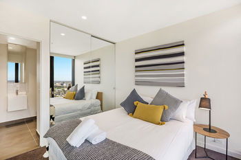 Serviced Apartments Melbourne - Accommodation Tasmania 32