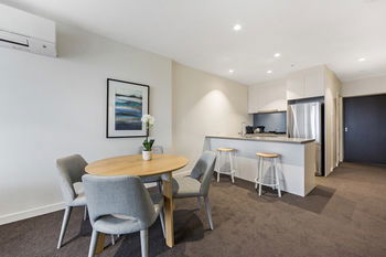 Serviced Apartments Melbourne - Accommodation Tasmania 40