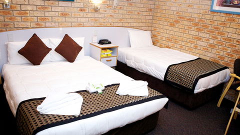 BEST WESTERN Kennedy Drive Motel - Accommodation Tasmania 9