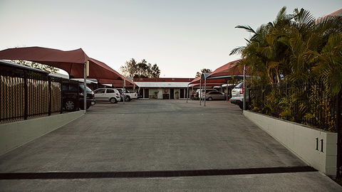 BEST WESTERN Caboolture Central Motor Inn - Accommodation Tasmania 3