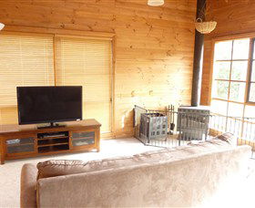 Pinot Cottage On Charles Reuben Estate - Accommodation Tasmania 4