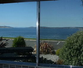 Beach Apartments - Accommodation Tasmania 0