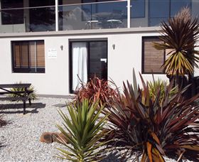 Beach Apartments - Accommodation Tasmania 4