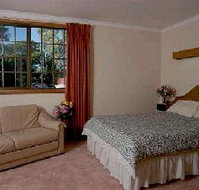 Bridport Bay Inn