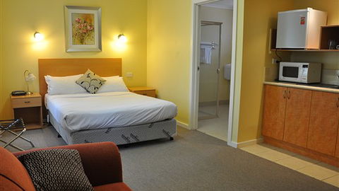 Glen Inn Motel & Apartments - Accommodation Tasmania 2