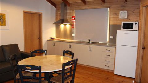 Lakes And Craters Holiday Park - Accommodation Tasmania 2