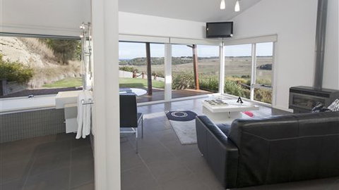 Anchors Beach House - Accommodation Tasmania 6