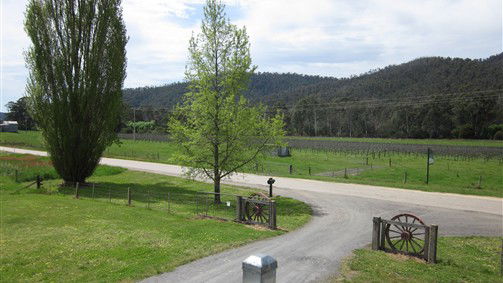 Cheshunt South VIC Accommodation Tasmania