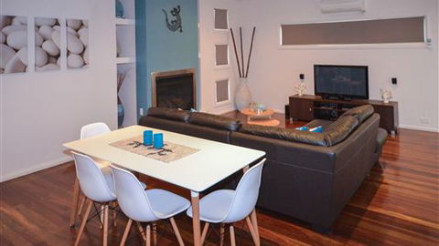 Blue Ridge Retreat - Accommodation Tasmania 0