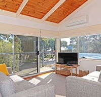 Barrakee Beach House - Anglesea - Accommodation Tasmania