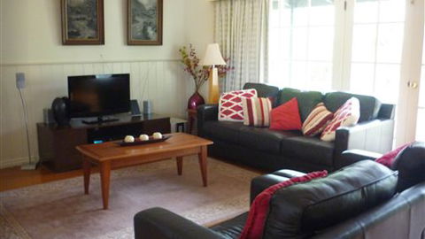 Amelda's Towerhill - Accommodation Tasmania 0
