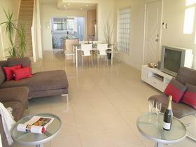 Adelaide Luxury Beach House - Accommodation Tasmania 3