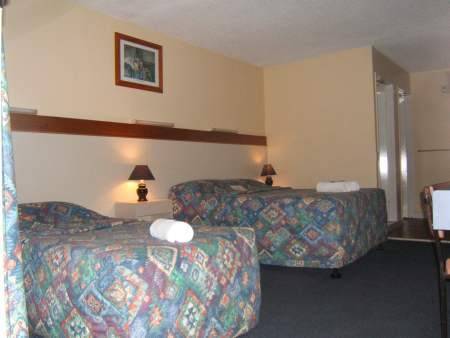 A Oscar Motel - Accommodation Tasmania 3