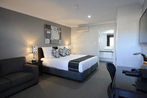 Aastro Dish Motor Inn - Accommodation Tasmania 0