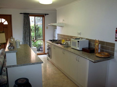 Adrienne's Place On The Hill - Accommodation Tasmania 0