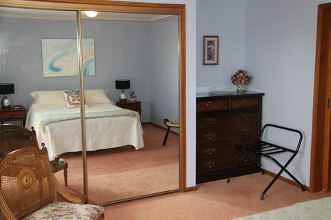 Adrienne's Place On The Hill - Accommodation Tasmania 1