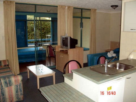 Albion Manor Motel & Serviced Apartments - Accommodation Tasmania 1