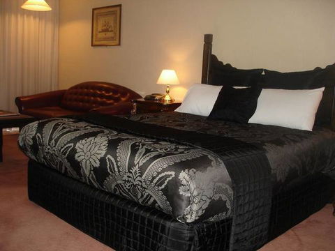 Albury Manor House - Accommodation Tasmania 1