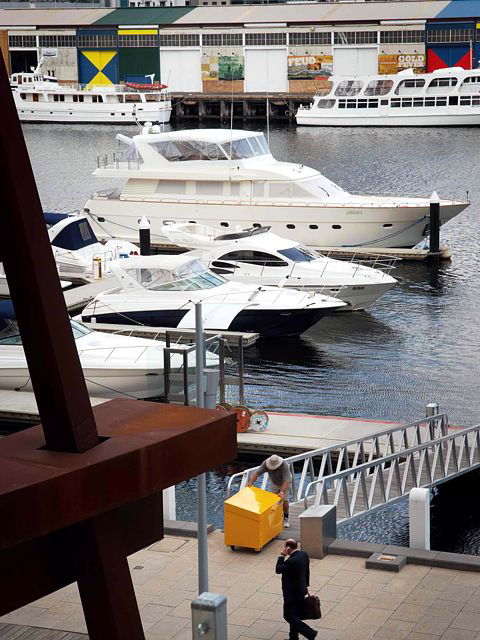 Apartments@Docklands - Accommodation Tasmania 4