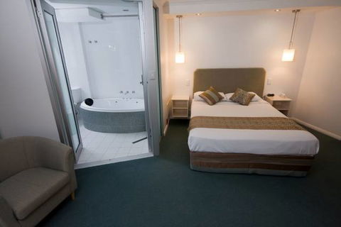 Atlantic Tower Motor Inn - Accommodation Tasmania 0