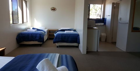 A'Montego Mermaid Beach Motel - Accommodation Tasmania 1