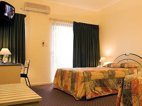 Country Comfort Inter City Hotel & Apartments - Accommodation Tasmania 1