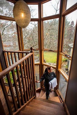 Lavender Manor And Majestic - Accommodation Tasmania 2